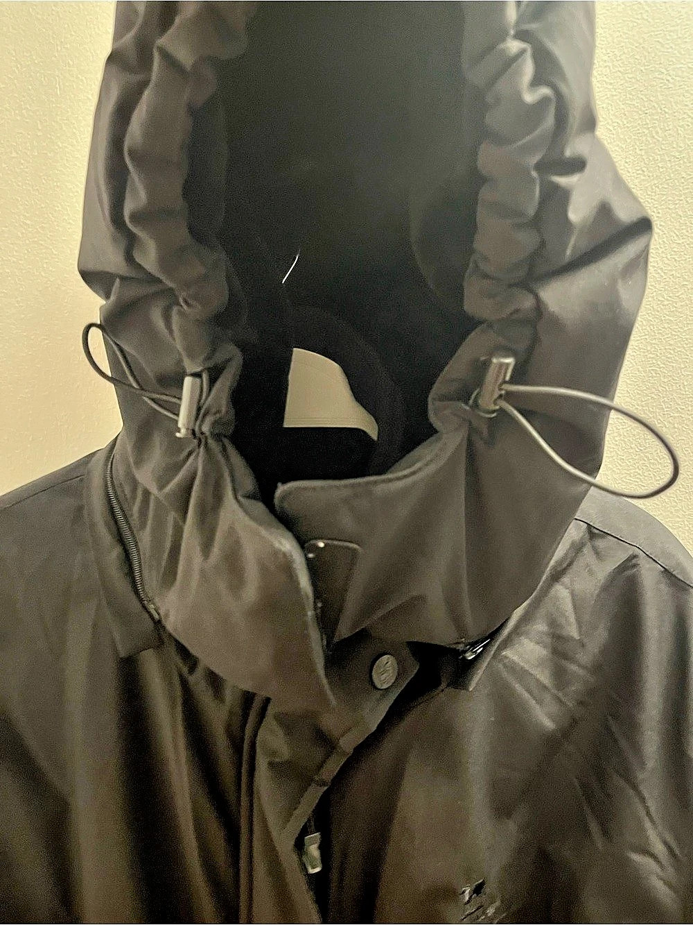 Cameron Crown Black Hooded Puffer Jacket Like New
